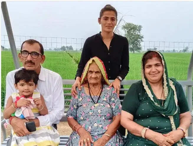 Savita Punia family