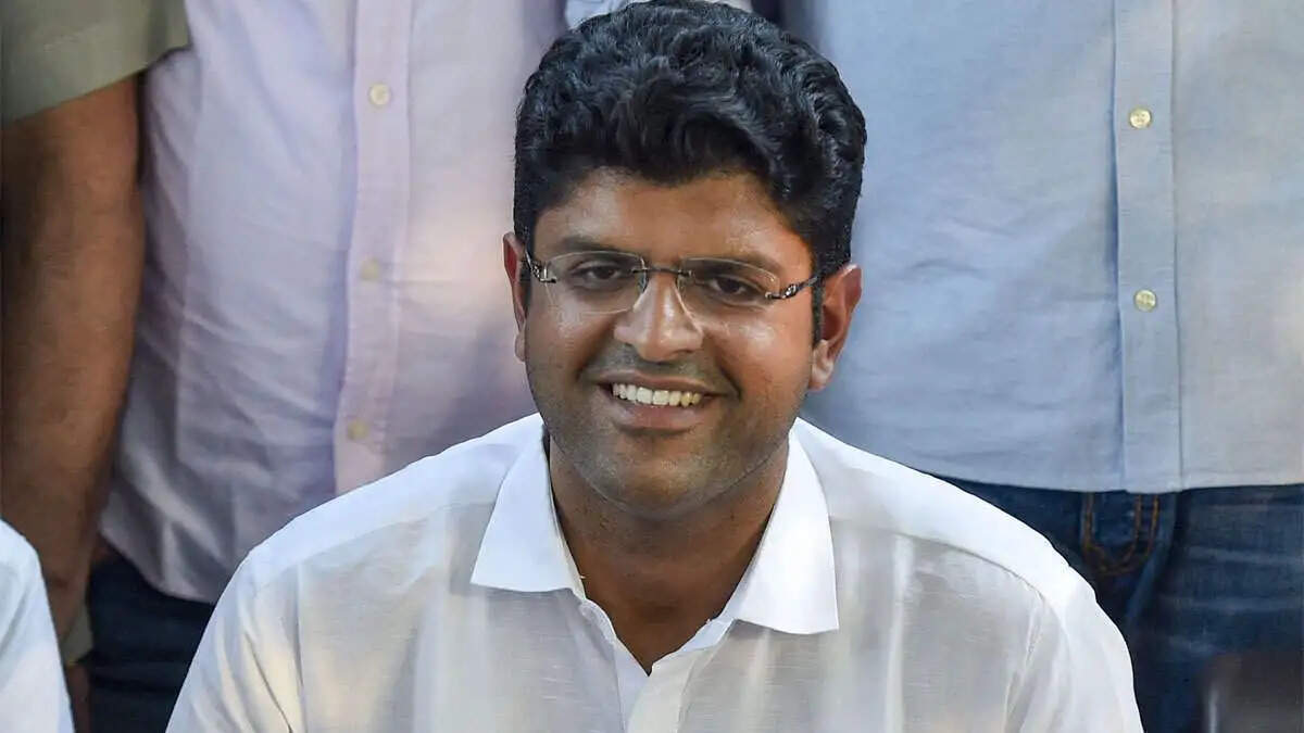 पूर्व उपमुख्यमंत्री दुष्यंत चौटाला का जनसंपर्क अभियान