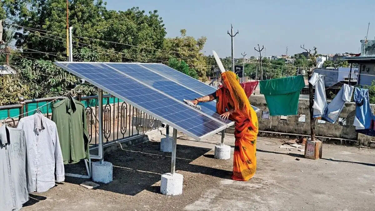 हरियाणा रूफटॉप सोलर योजना 2026 नए नियम, अनिल विज ने किया एलान