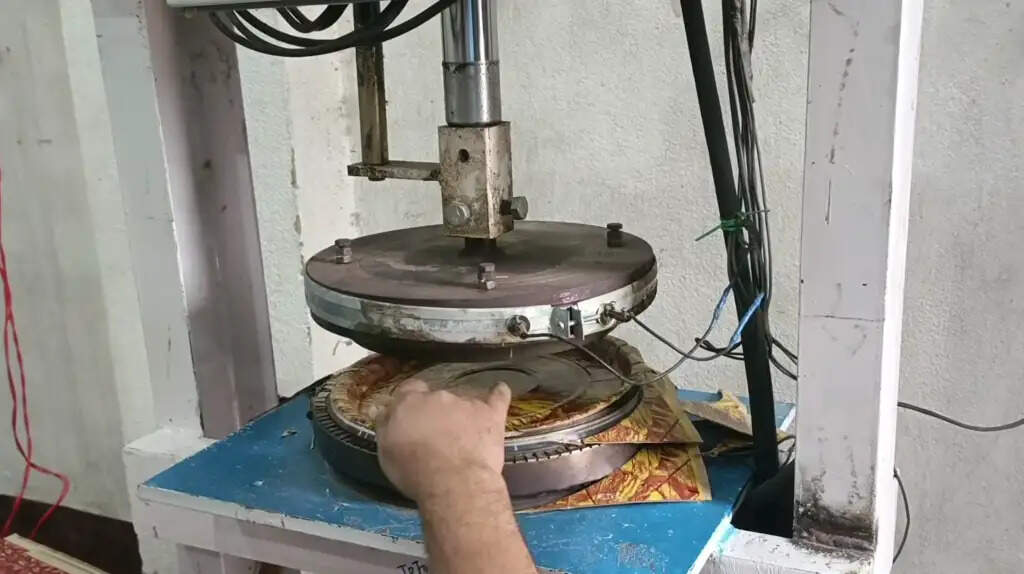 Disposable Plates and gilass making machine