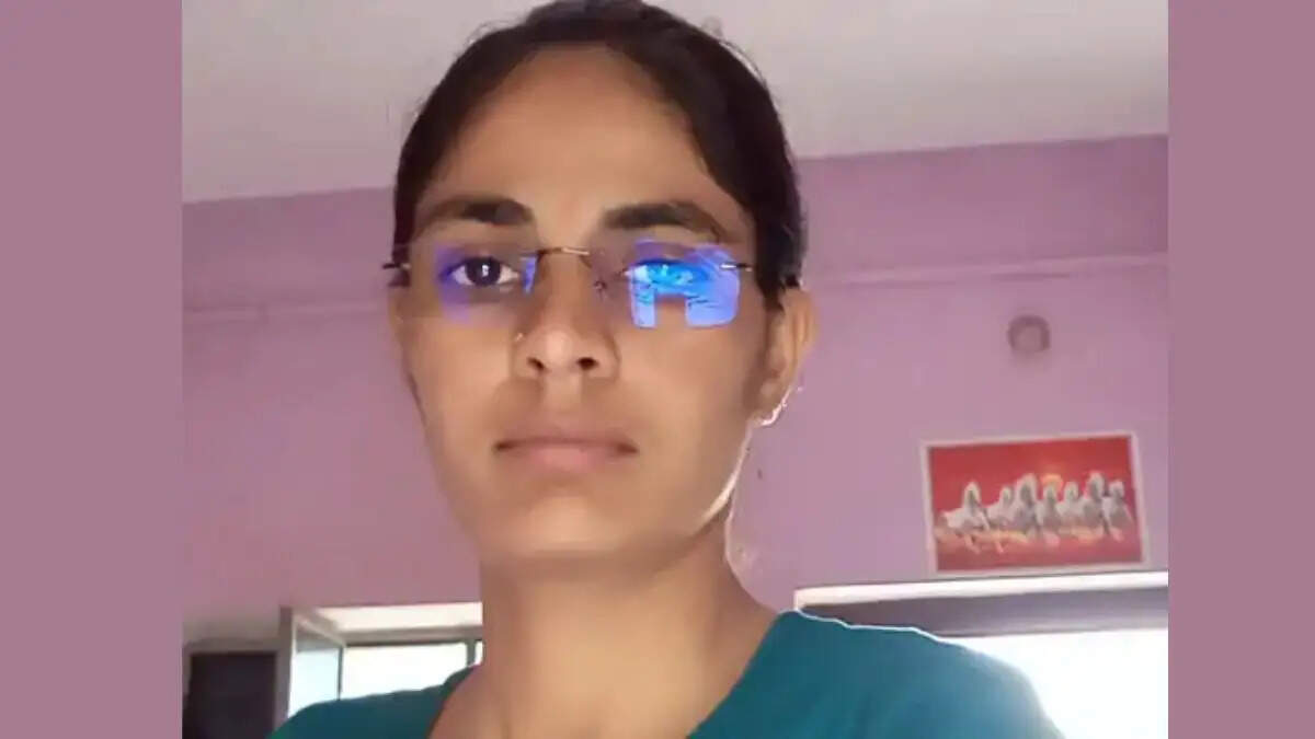 नोहर के गांव जसाना की गीता पूनियां वरिष्ठ टीचर पद पर चयनित 