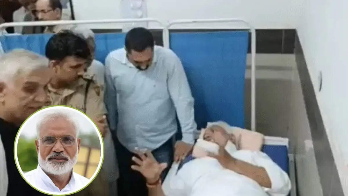 हिसार सांसद जयप्रकाश की गाड़ी हाईवे पर हुए हादसे में क्षतिग्रस्त