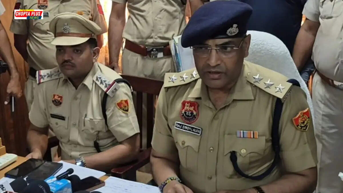 सिरसा में ट्रक के नीचे बने गुप्त बॉक्स से बरामद 88 किलो अफीम के साथ पुलिस अधिकारी और गिरफ्तार आरोपी