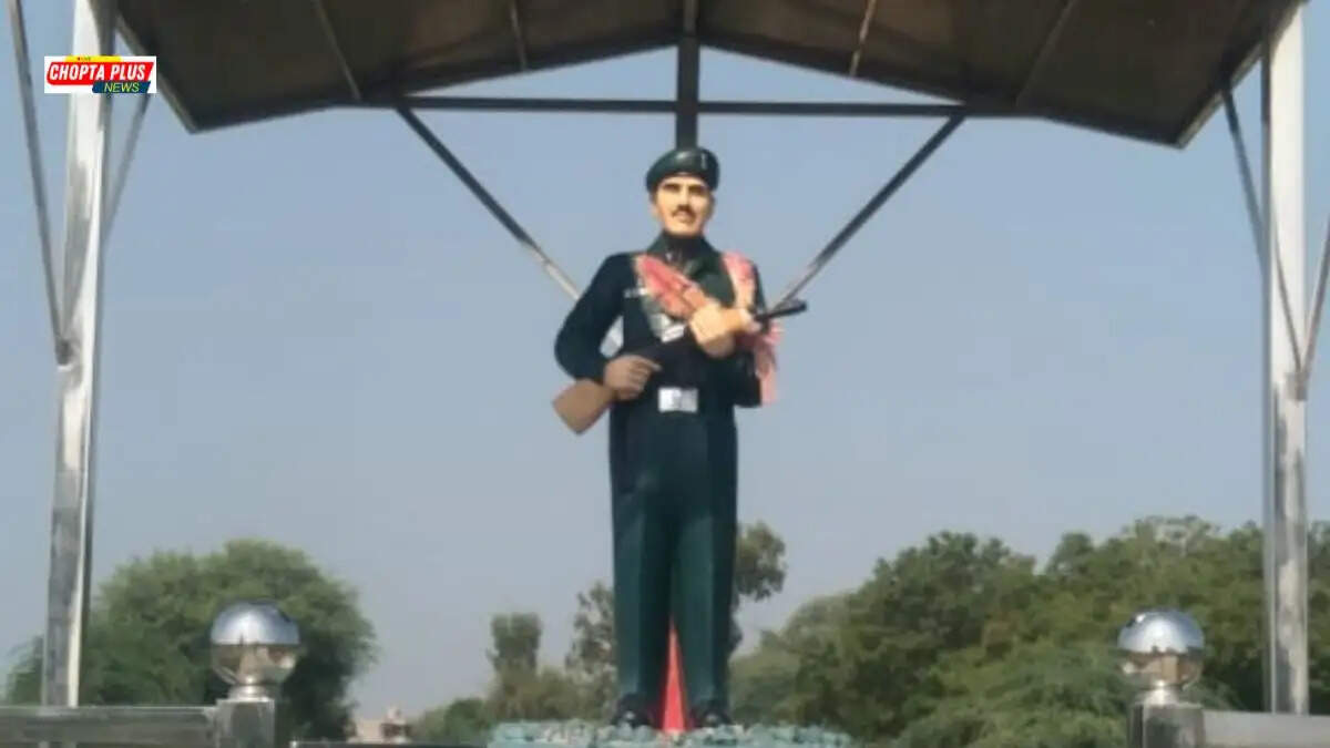 कारगिल युद्ध में शहीद हुए सिरसा के तरकांवाली गांव के सिपाही कृष्ण कुमार की तस्वीर