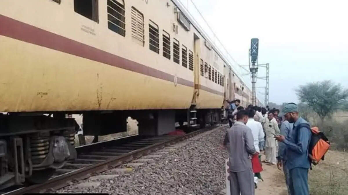 गोगामेड़ी-रामगढ़ ट्रेन हादसे