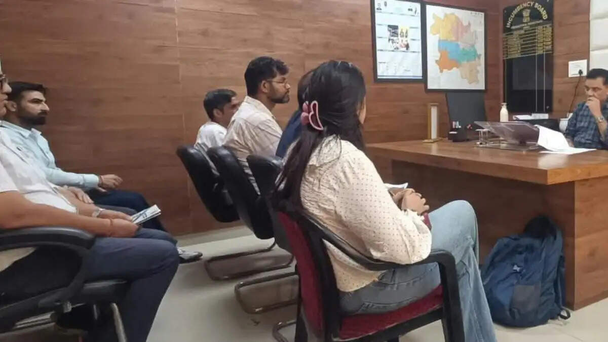 सिरसा में एनीमिया मुक्त हरियाणा अभियान को लेकर एसडीएम की बैठक