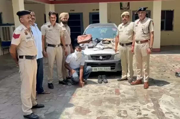 फर्जी पूलिस