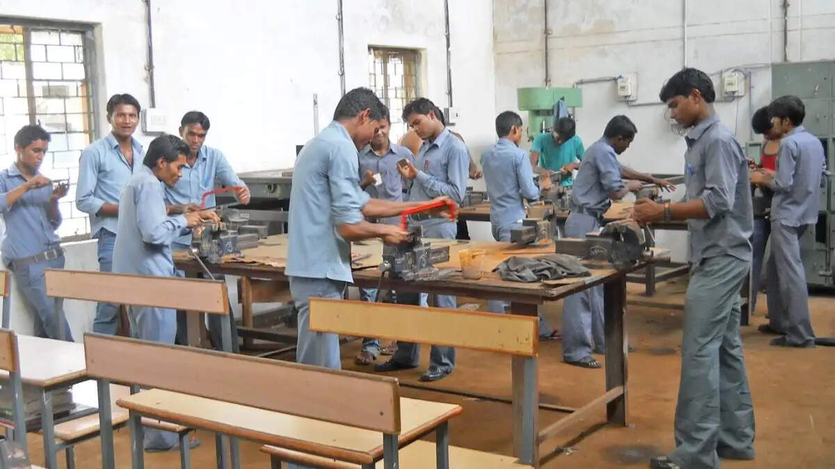 हरियाणा की 60 आईटीआइ होंगी अपग्रेड, 2892 करोड़ की योजना को मंजूरी, जानें किस जिले को क्या मिलेगा